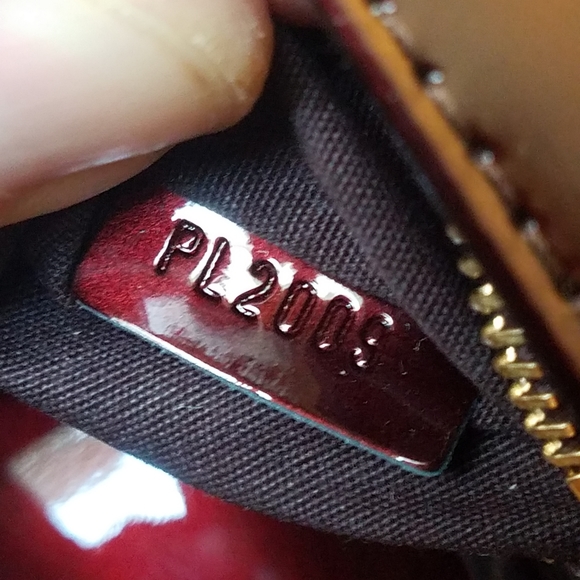 SOLD@!. Louis Vuitton Sobe Amarante Patent Leather - Picture 5 of 8